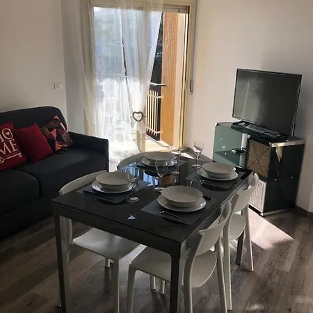 Wally's House San Remo