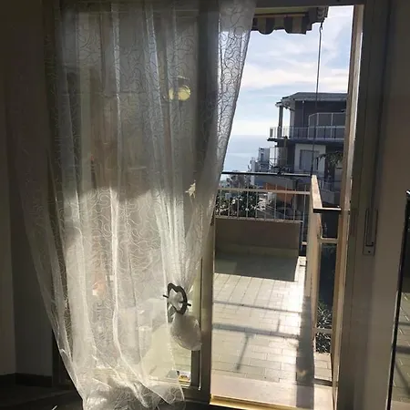 Wally's House Apartman San Remo